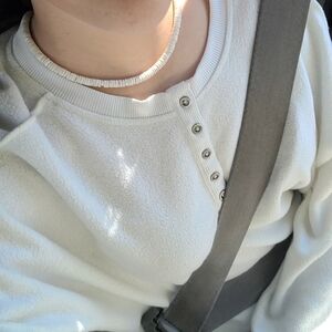 Hurley small white sweater